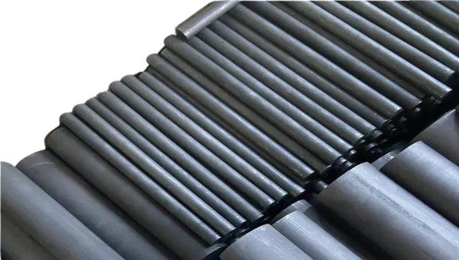 molded graphite rods 670 380